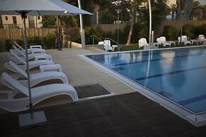 Desert Irus Hotel