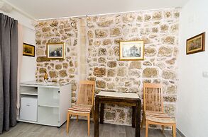 Booba Rooms