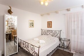 Booba Rooms