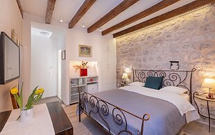 Booba Rooms