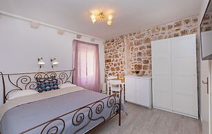 Booba Rooms