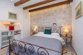 Booba Rooms