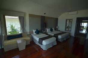 Nakara Long Beach Resort