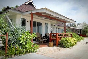 Nakara Long Beach Resort