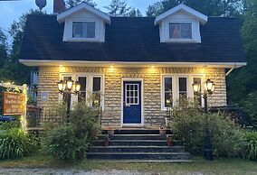 Auberge De Mon Petit Chum B&B