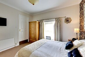 Robin Hill House