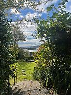 Robin Hill House