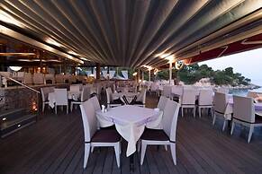 Epavlis Resort