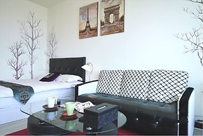 85 Cape Suites