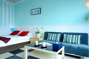 85 Cape Suites