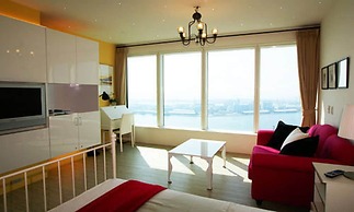85 Cape Suites