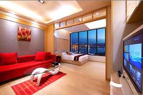 85 Cape Suites