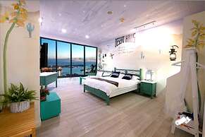 85 Cape Suites