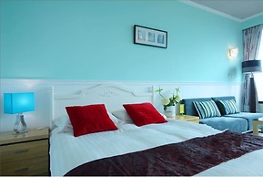 85 Cape Suites