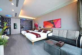 85 Cape Suites