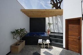 Hotel Lakend