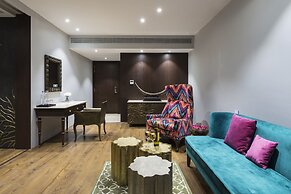 Hotel Lakend