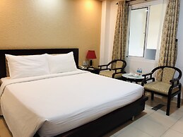 Sunny Hotel