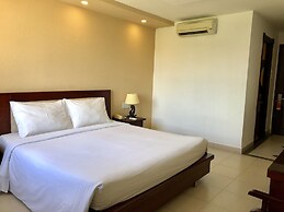 Sunny Hotel