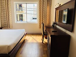 Sunny Hotel