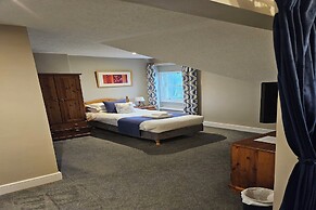 Brathay Lodge