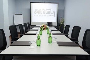 Avenue 64 Hotel