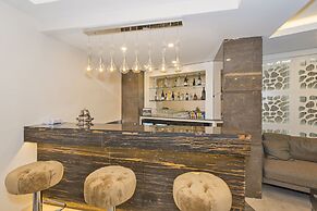Bisetun Hotel