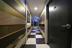 V Hotel