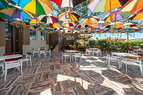 Club Paradiso Hotel