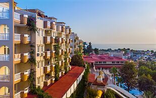 Club Paradiso Hotel