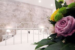 Mirko Luxury Inn