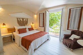 Cunda Battalos Küçük Otel