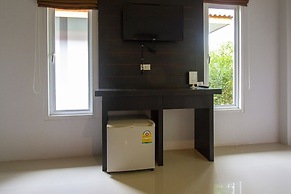 Lanta Lapaya Resort