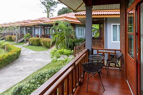 Lanta Lapaya Resort