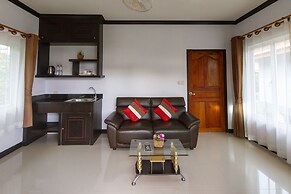 Lanta Lapaya Resort