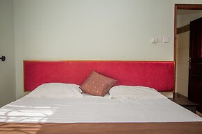 Askay Hotel Suites