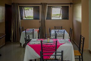Askay Hotel Suites