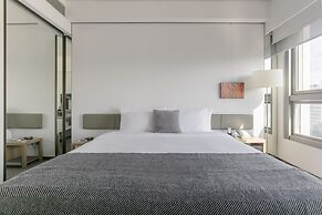 Hotel Stage
