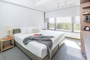 Hotel Stage