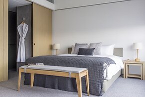 Hotel Stage