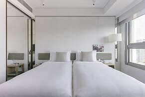 Hotel Stage