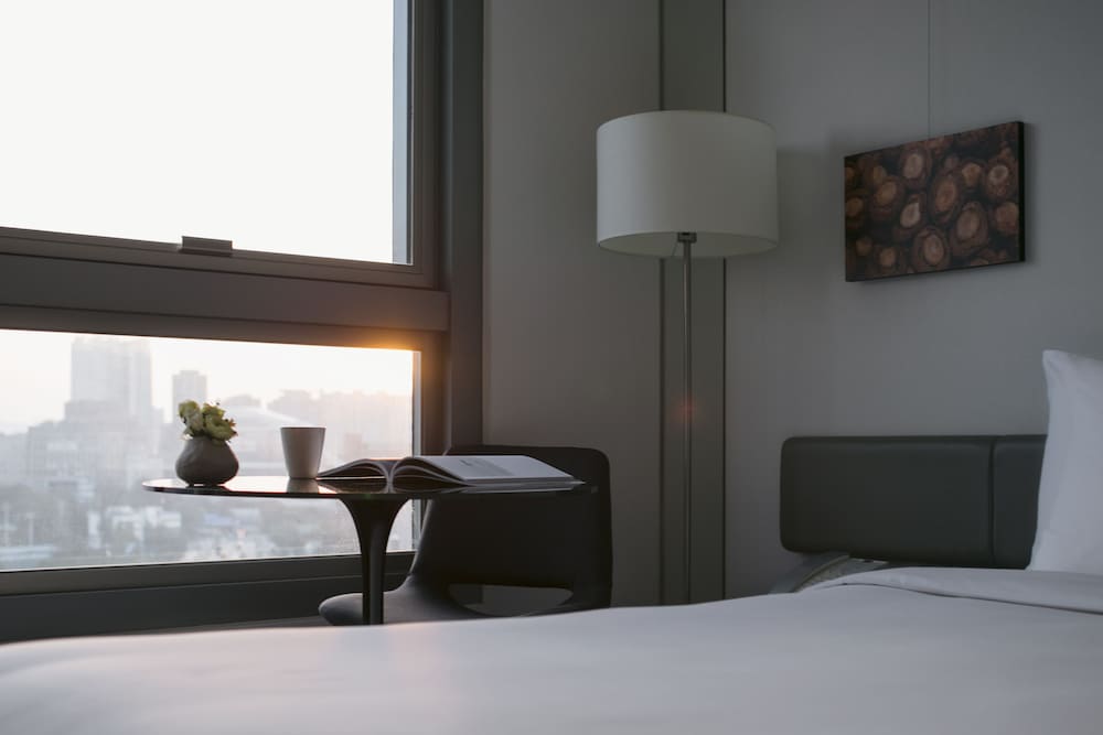 Hotel Stage