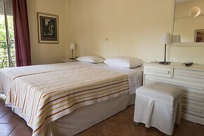 Rex Hotel