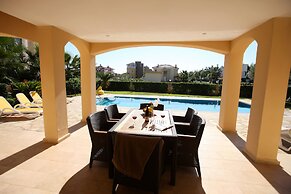Palm Lane Villa