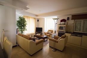Palm Lane Villa