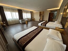 2000 HOTEL Downtown Kigali