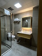 2000 HOTEL Downtown Kigali