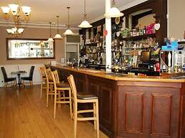 Kings Arms Hotel