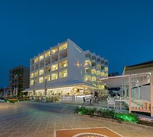 The Beachfront Hotel Adult Only 16 Plus
