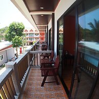 Phongphiphat Lanta Mansion